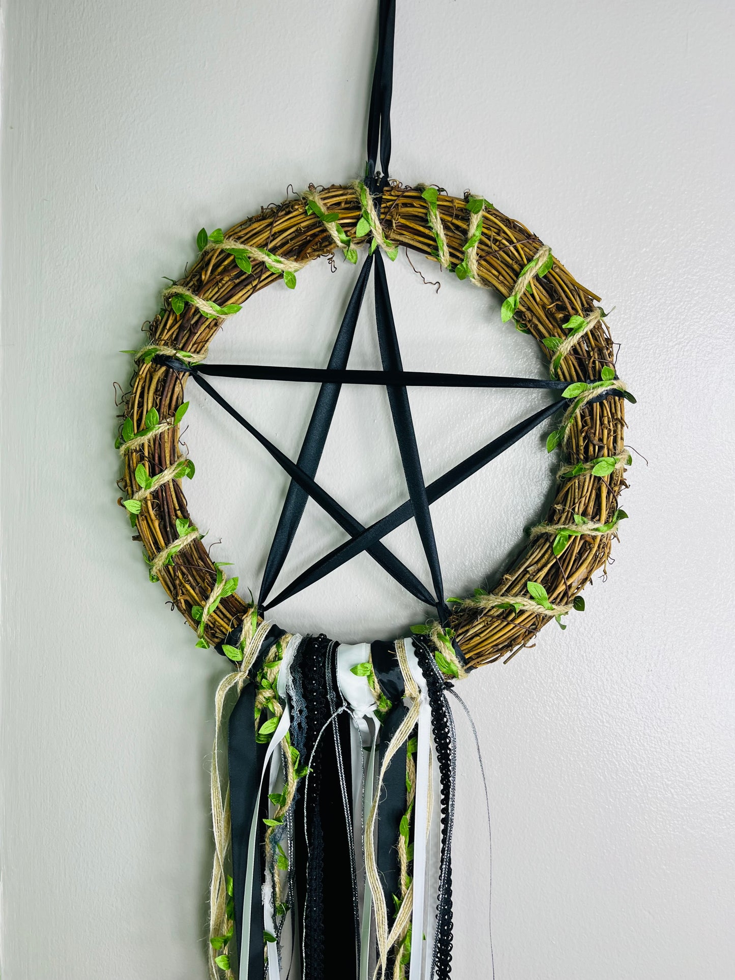 ✨ Pentacle Wreath )Protective & Festive Home Décor)✨