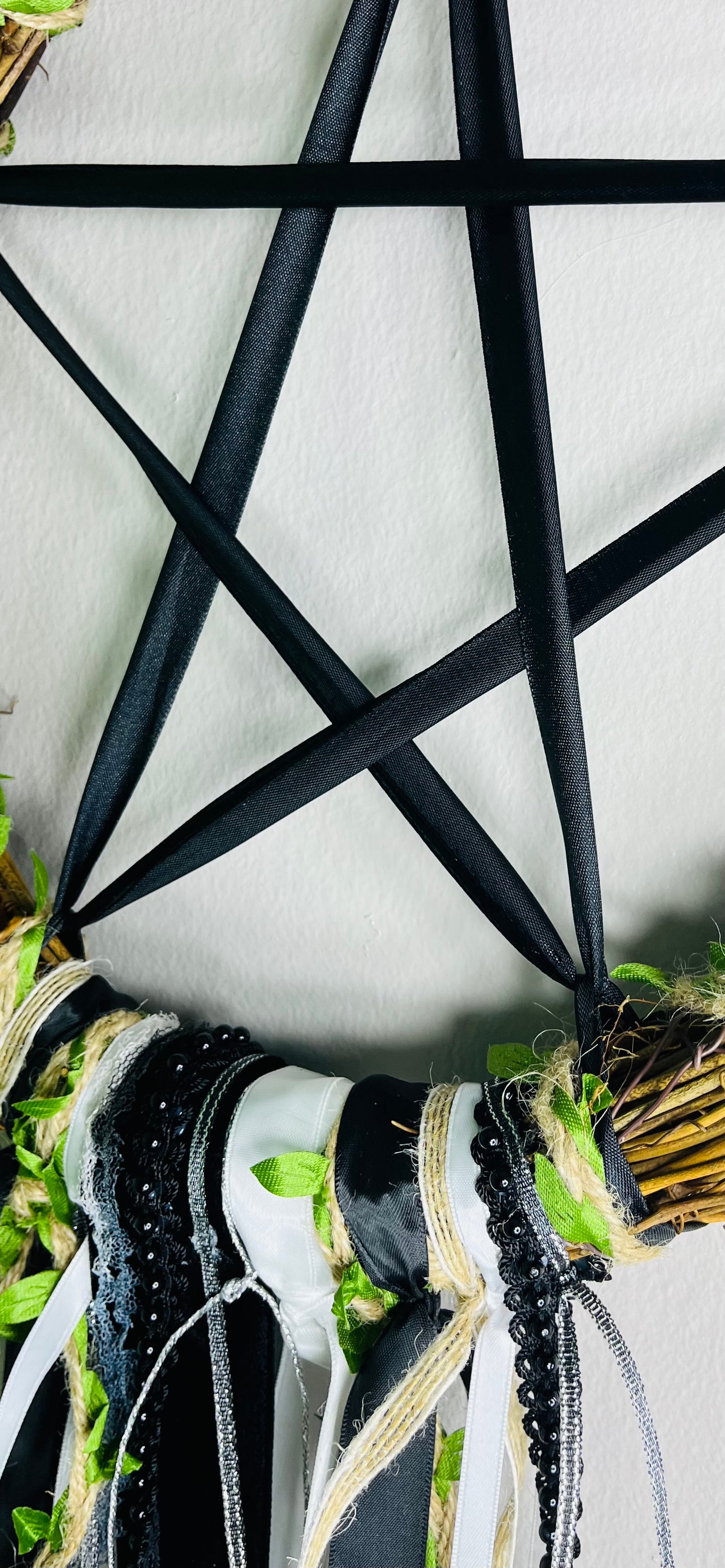 ✨ Pentacle Wreath )Protective & Festive Home Décor)✨