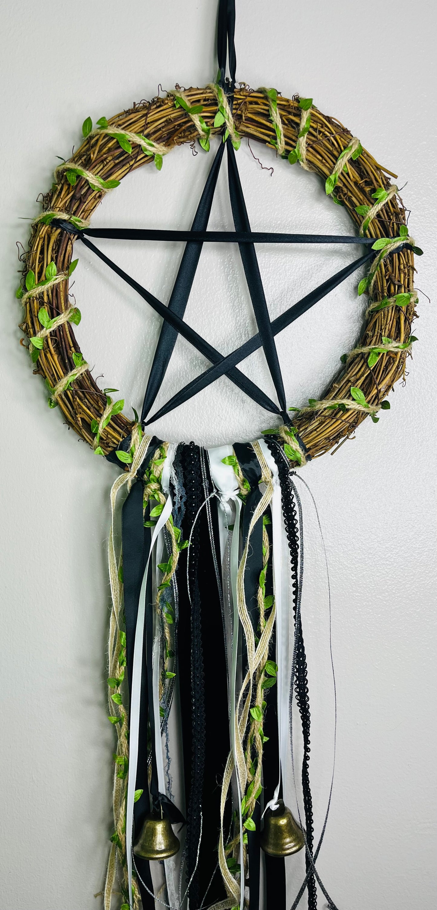 ✨ Pentacle Wreath )Protective & Festive Home Décor)✨
