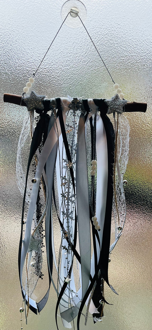 Hanging ribbon decoration